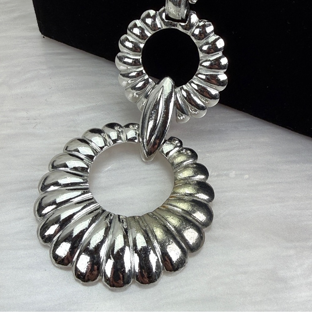 Vintage Silvertone Interesting Statement, Necklace - image 3